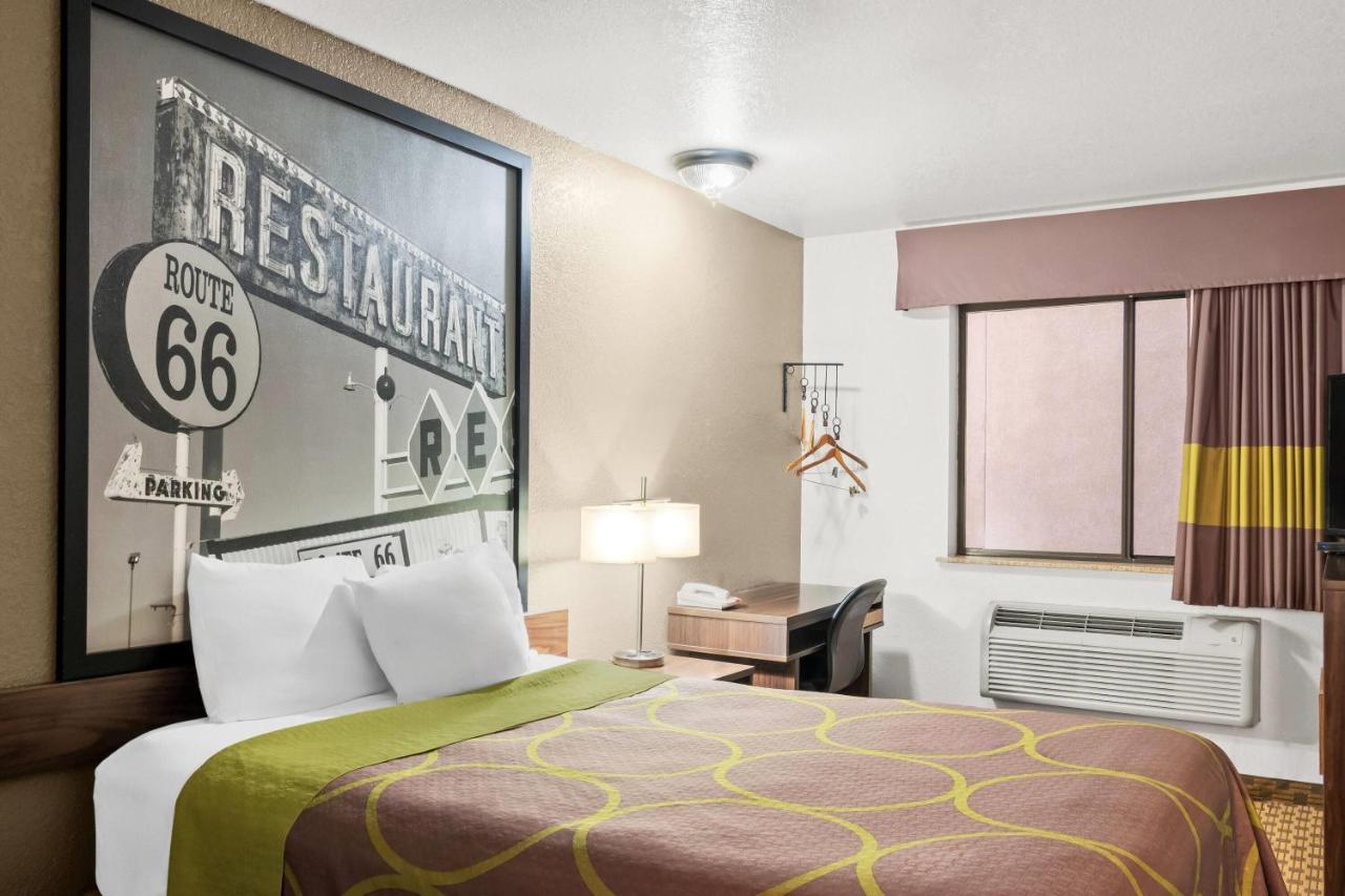  | Super 8 by Wyndham Santa Rosa