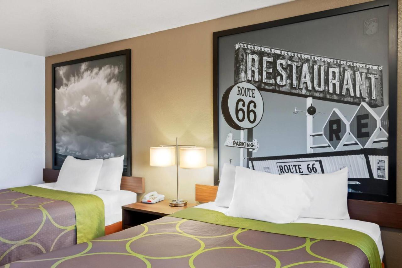 | Super 8 by Wyndham Santa Rosa