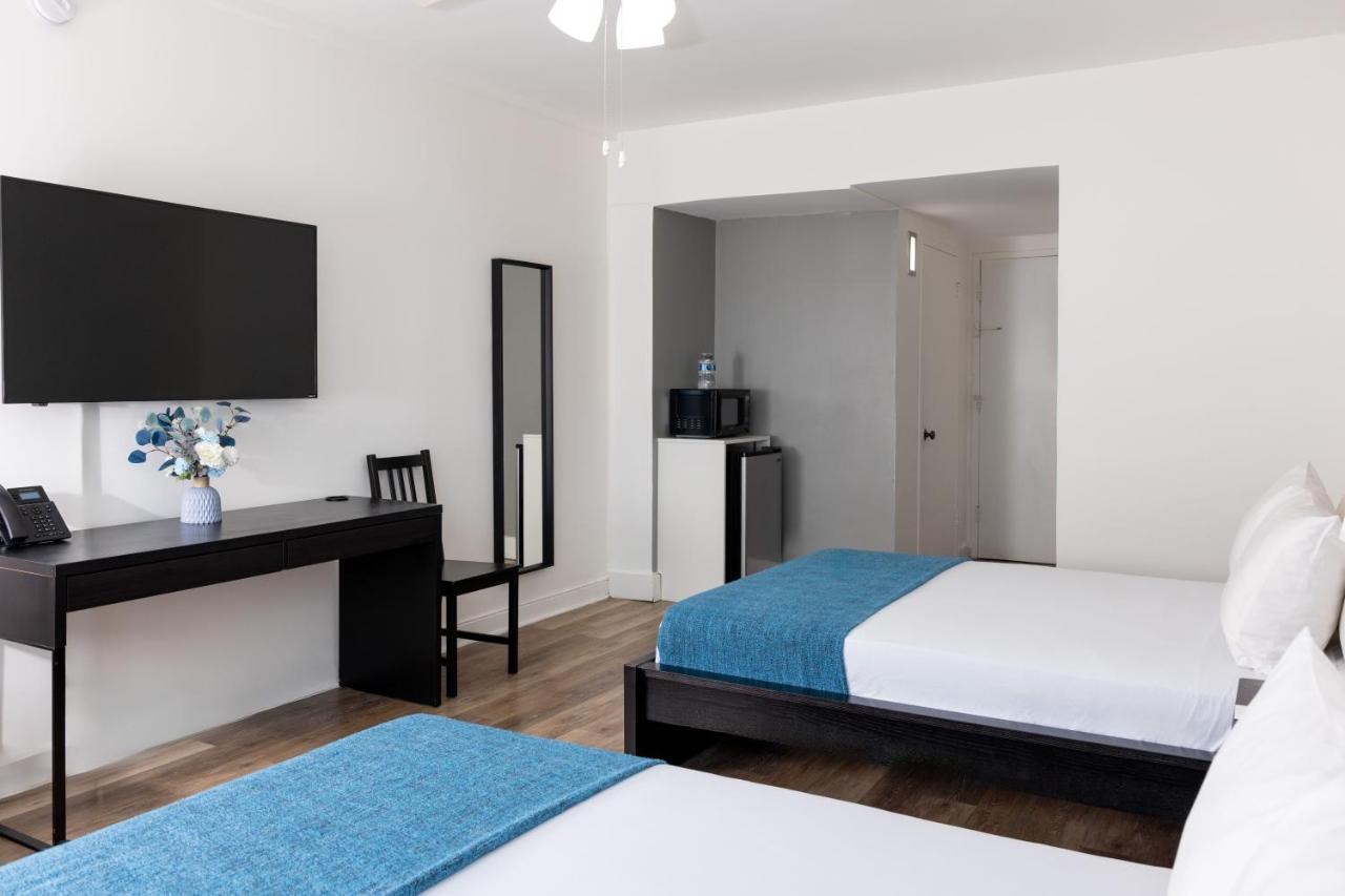 Standard Room at Lorraine Hotel