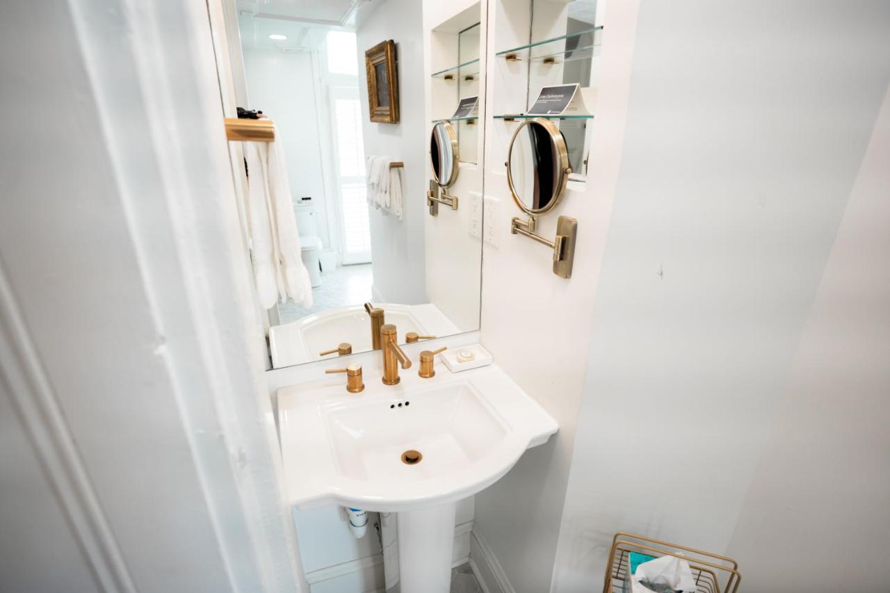 | 20 South Battery