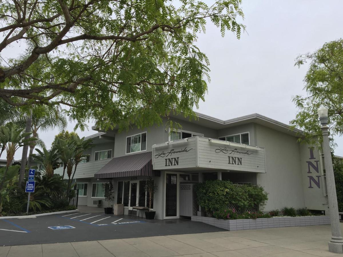 | La Avenida Inn