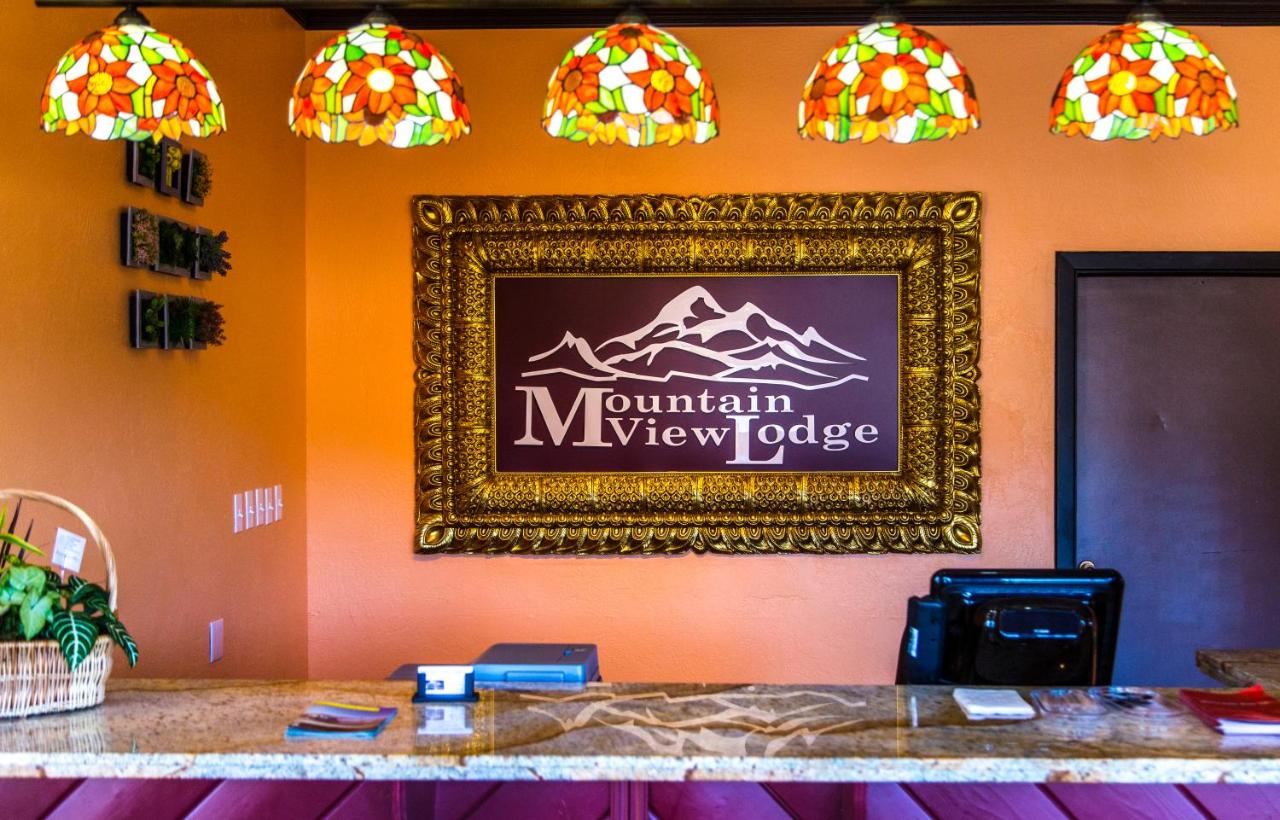 | Mountain View Lodge