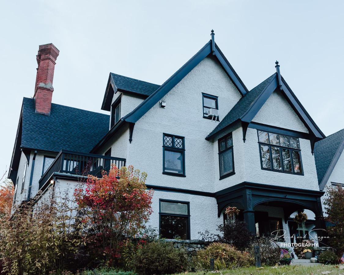 | Manor House Inn