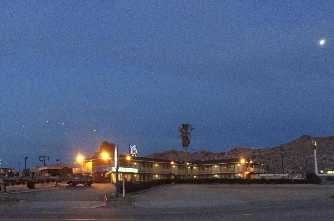 | Hilltop Inn & Suites