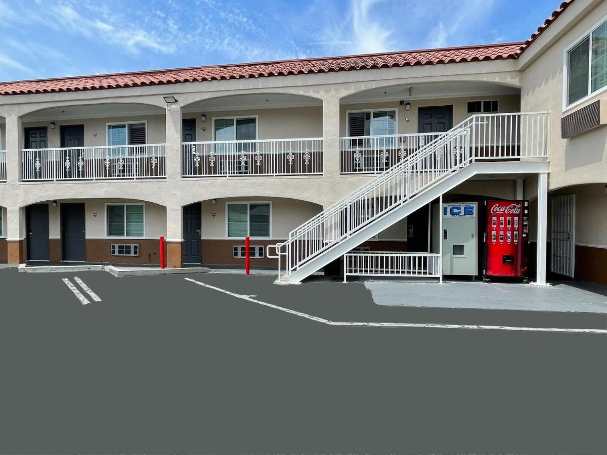 | Diamond Inn