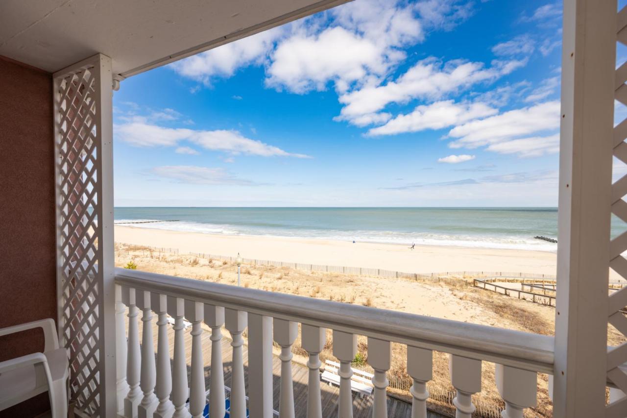 | Boardwalk Plaza Hotel