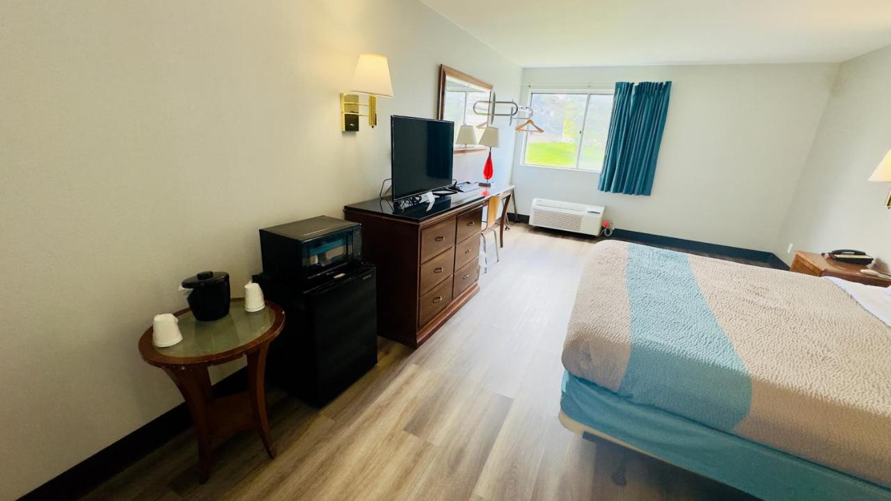  | Motel 6 McGraw, NY - Cortland