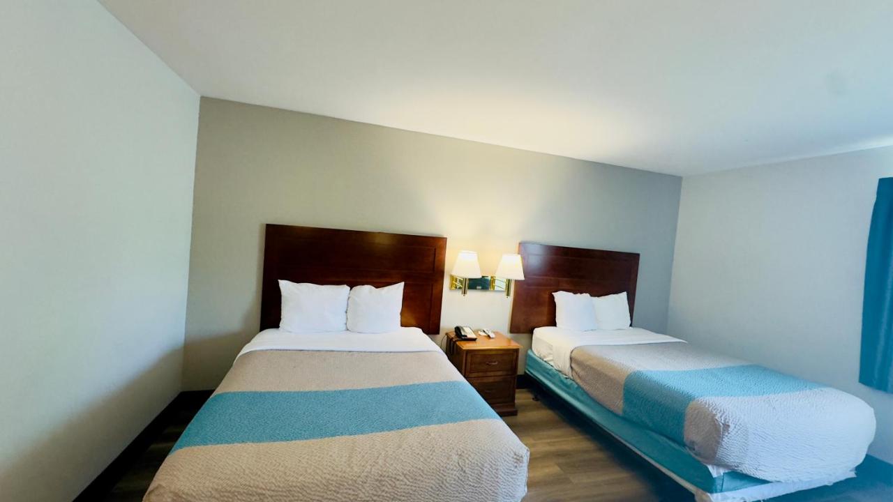 | Motel 6 McGraw, NY - Cortland