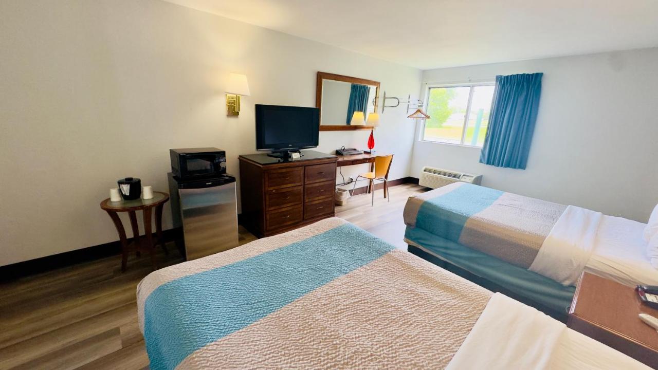 | Motel 6 McGraw, NY - Cortland