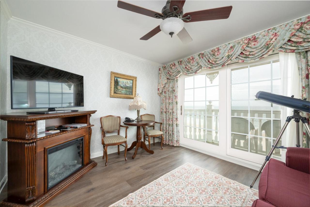 | Boardwalk Plaza Hotel