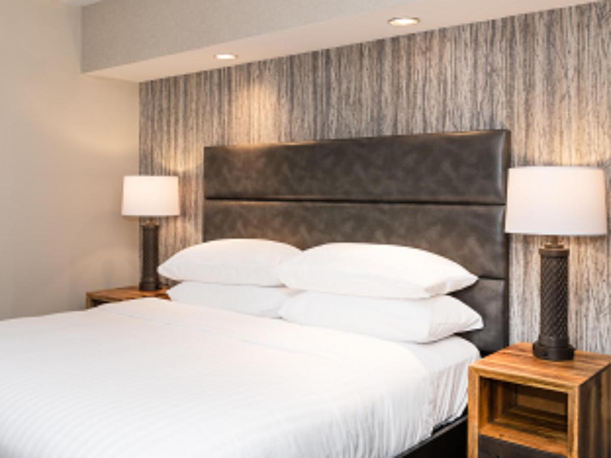 | Cherry Valley Hotel