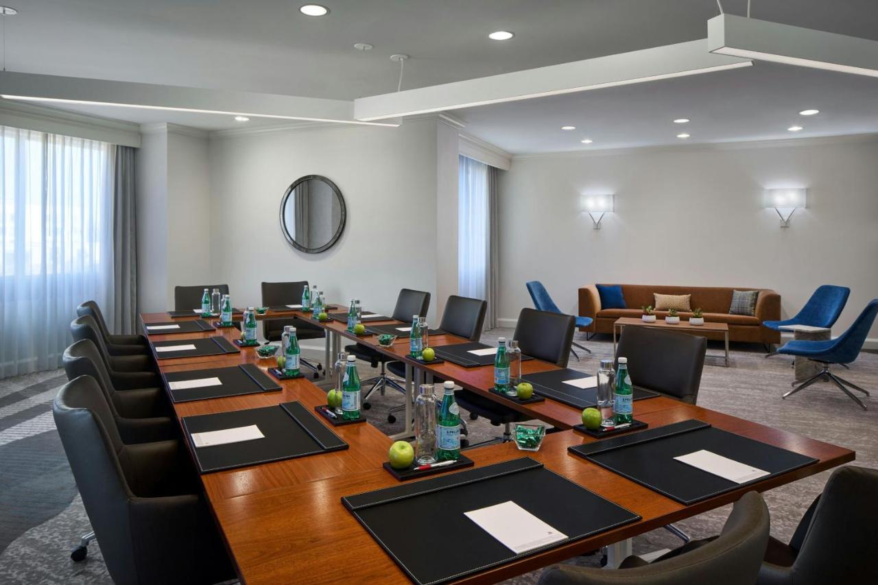 | Washington Dulles Marriott Suites