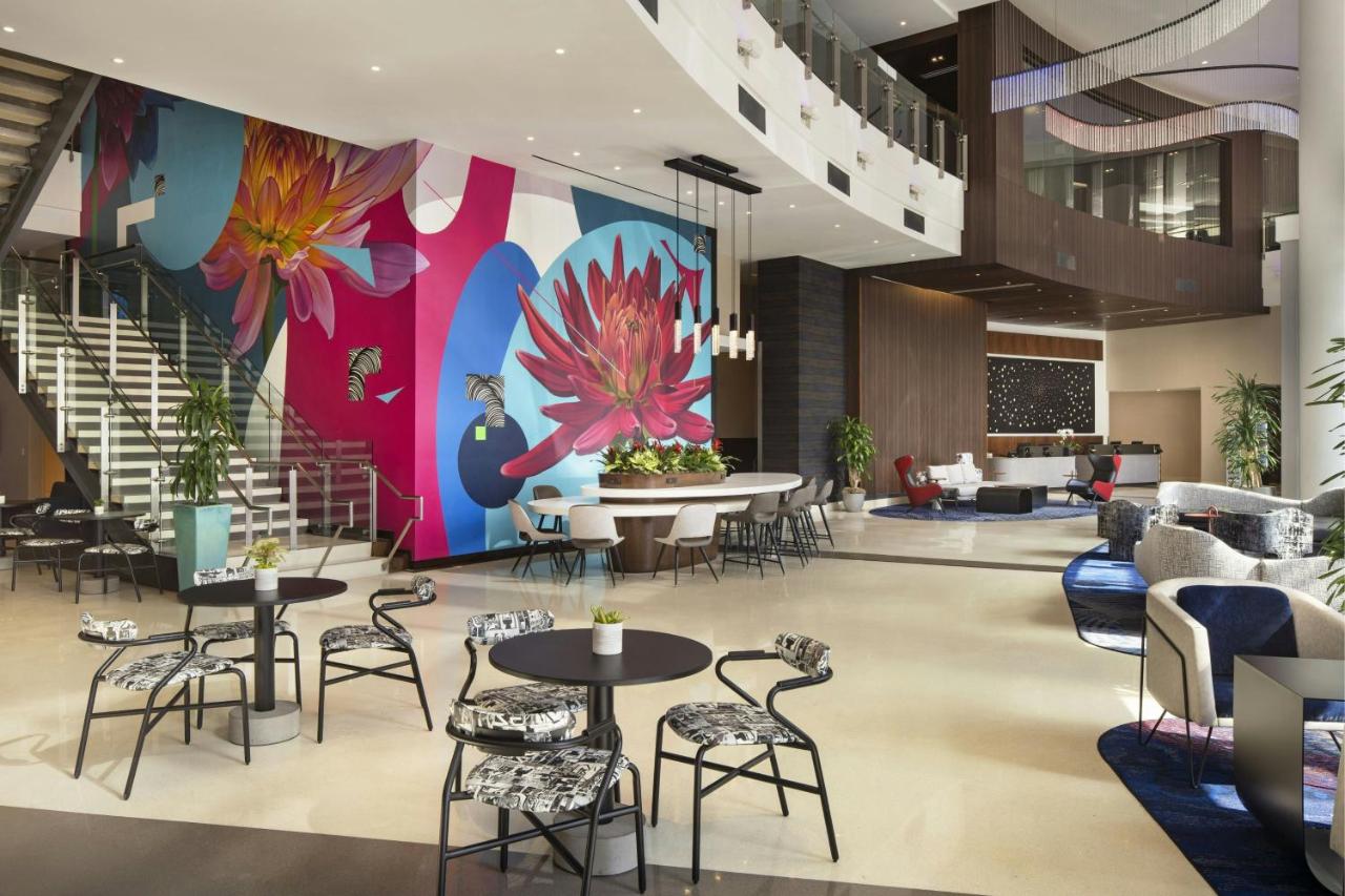  | Courtyard Los Angeles L.A. LIVE