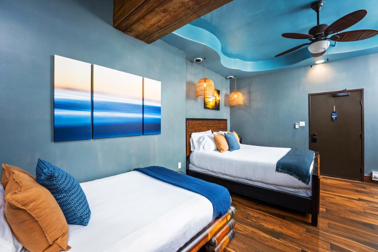 | Nomads Hotel
