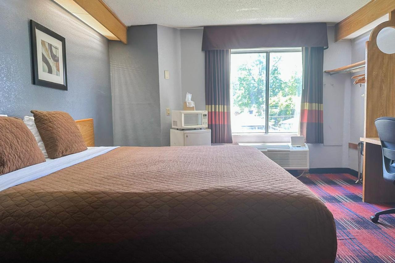 | classic inn