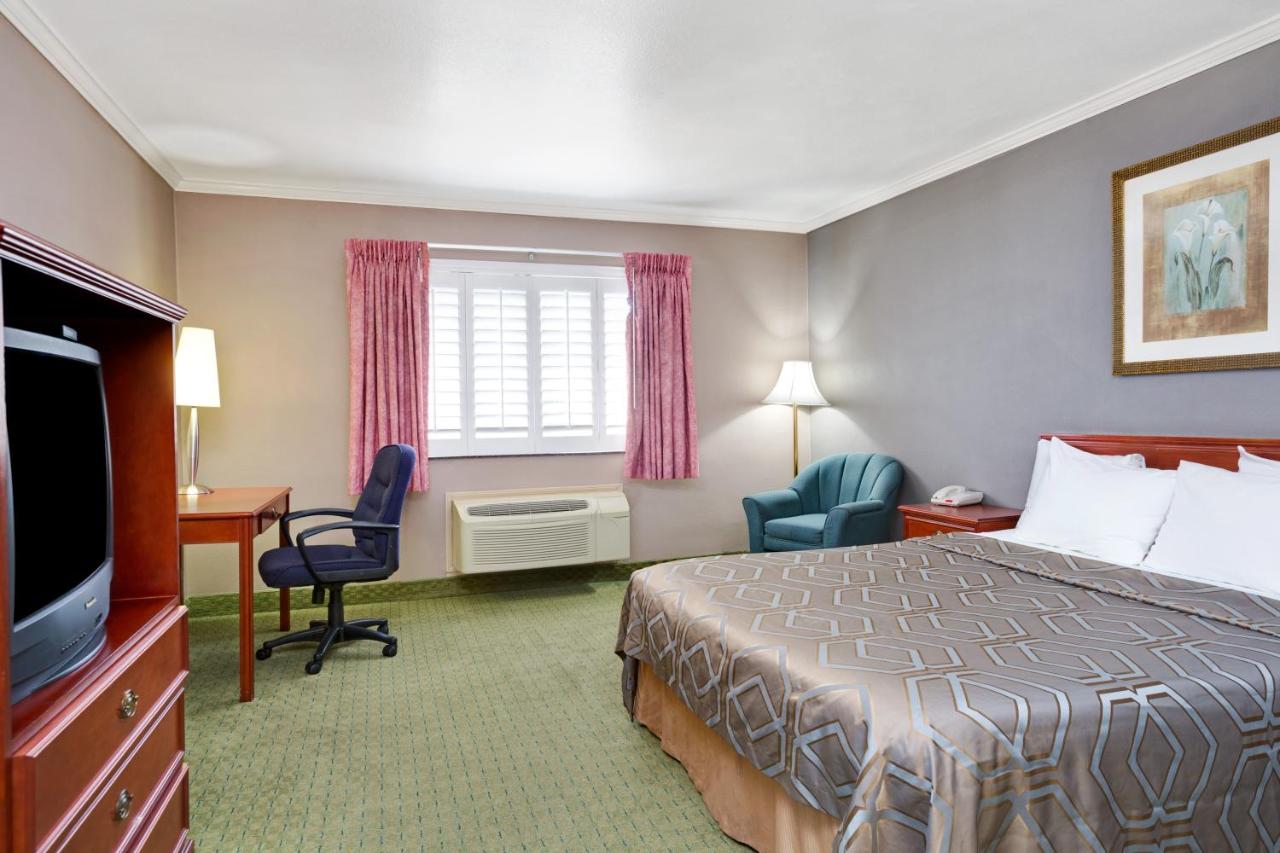 Deluxe King Room - Non-Smoking/Pet Friendly at Days Inn by Wyndham West Covina
