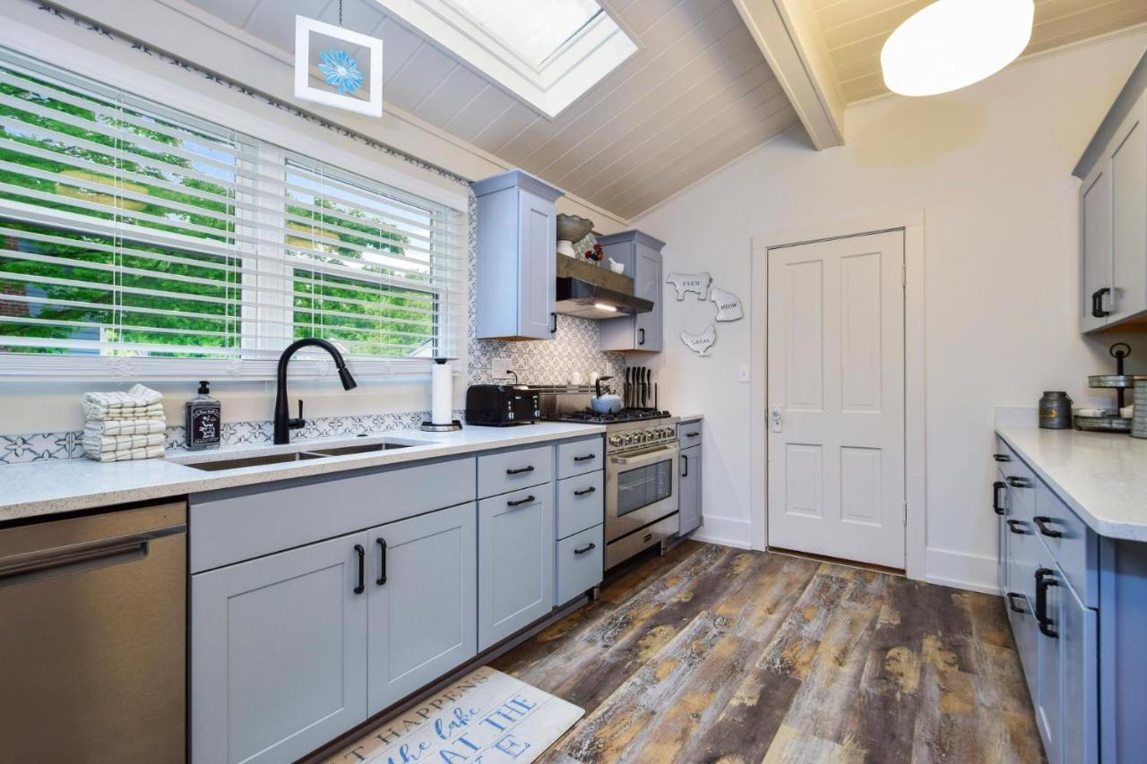 | Saugatuck Farmhouse