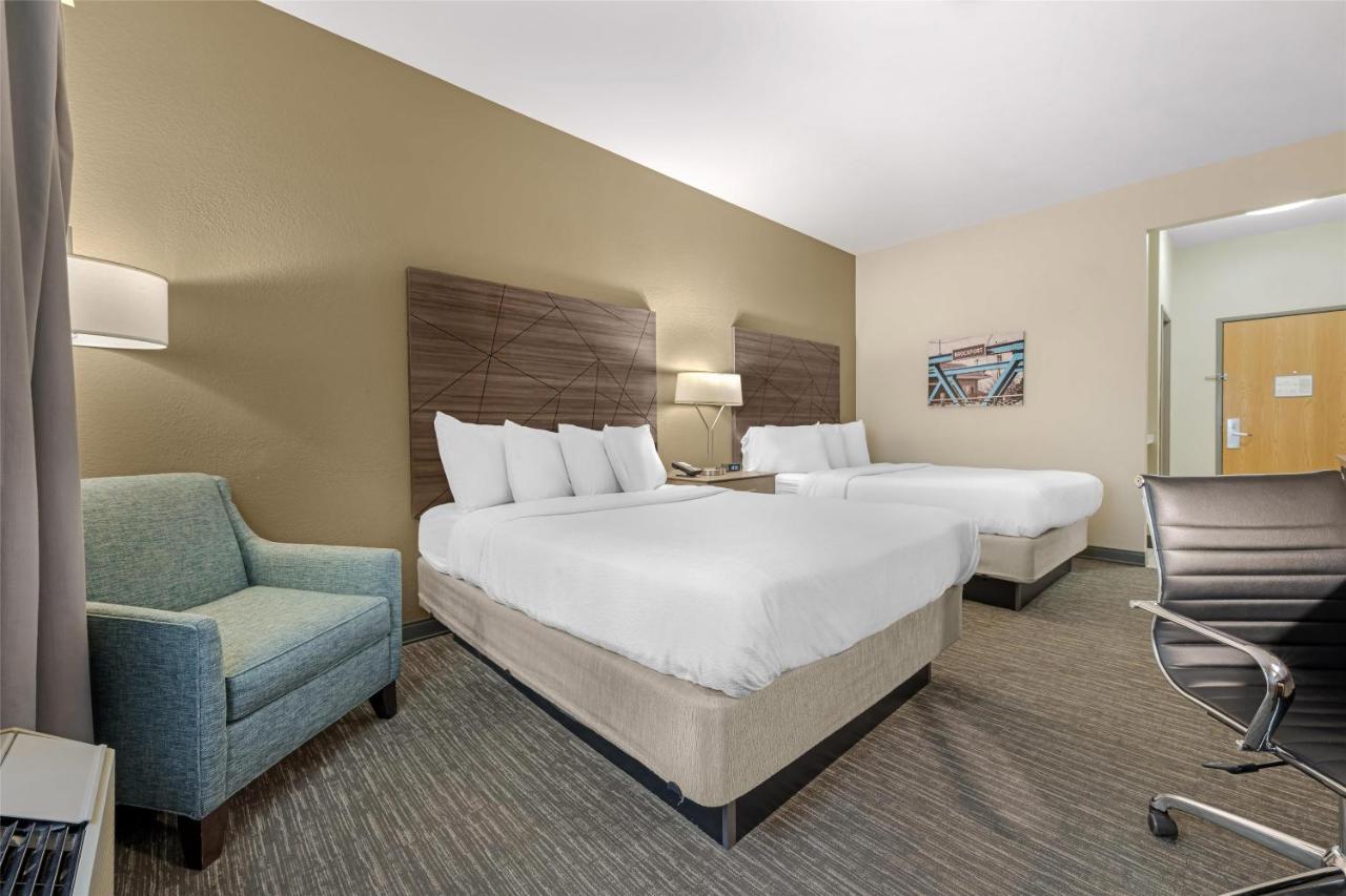 Queen Room with Two Queen Beds at Best Western Brockport Inn & Suites