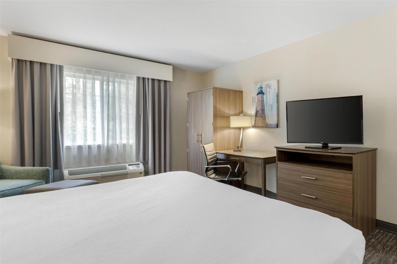 King Room at Best Western Brockport Inn & Suites
