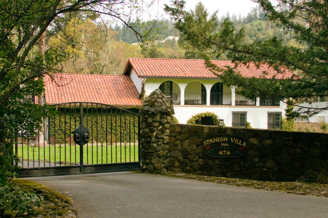 | Spanish Villa Inn