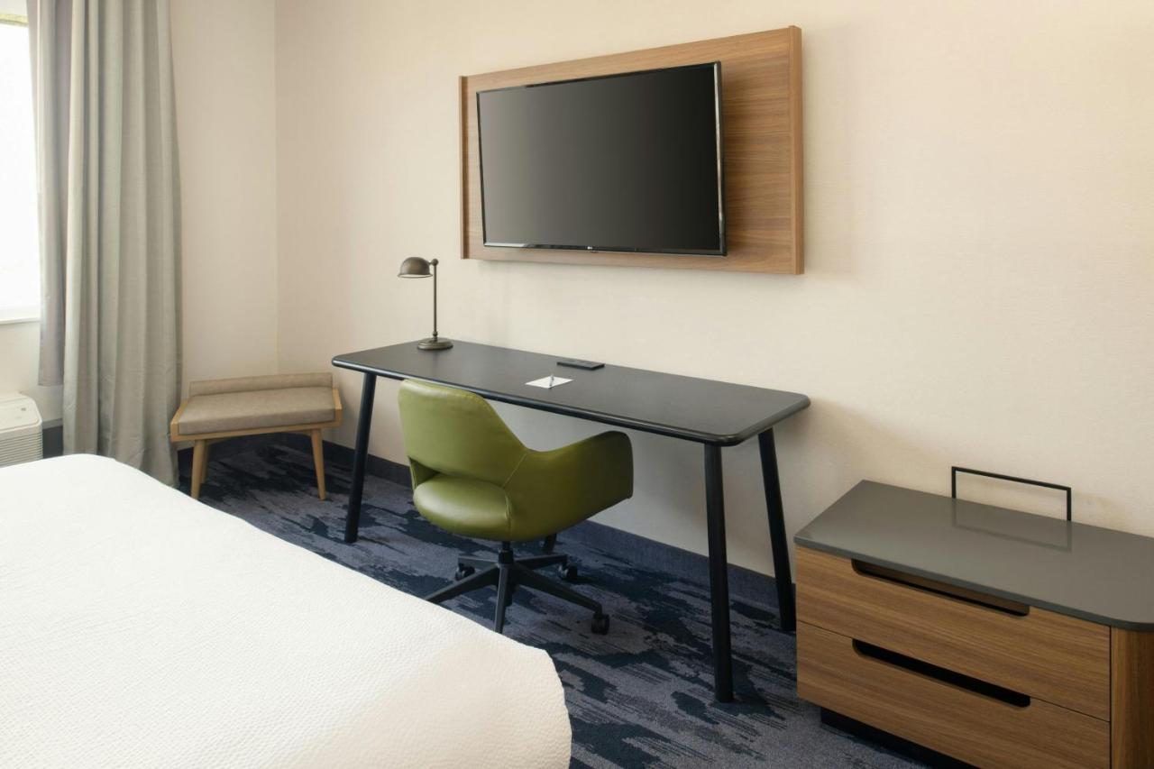 Room #48900012 at Fairfield Inn & Suites by Marriott Scottsdale Old Town