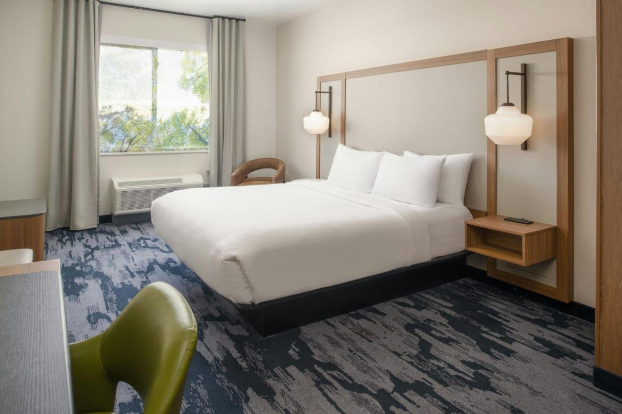 Room #48900011 at Fairfield Inn & Suites by Marriott Scottsdale Old Town