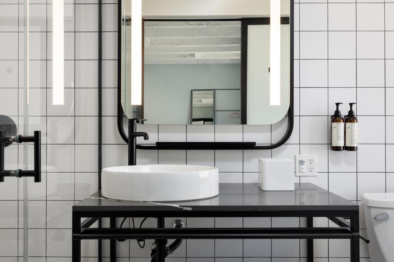 Journeyman, Guest room, 2 Queen at The Guild Hotel, San Diego Downtown, a Marriott Tribute Portfolio Hotel