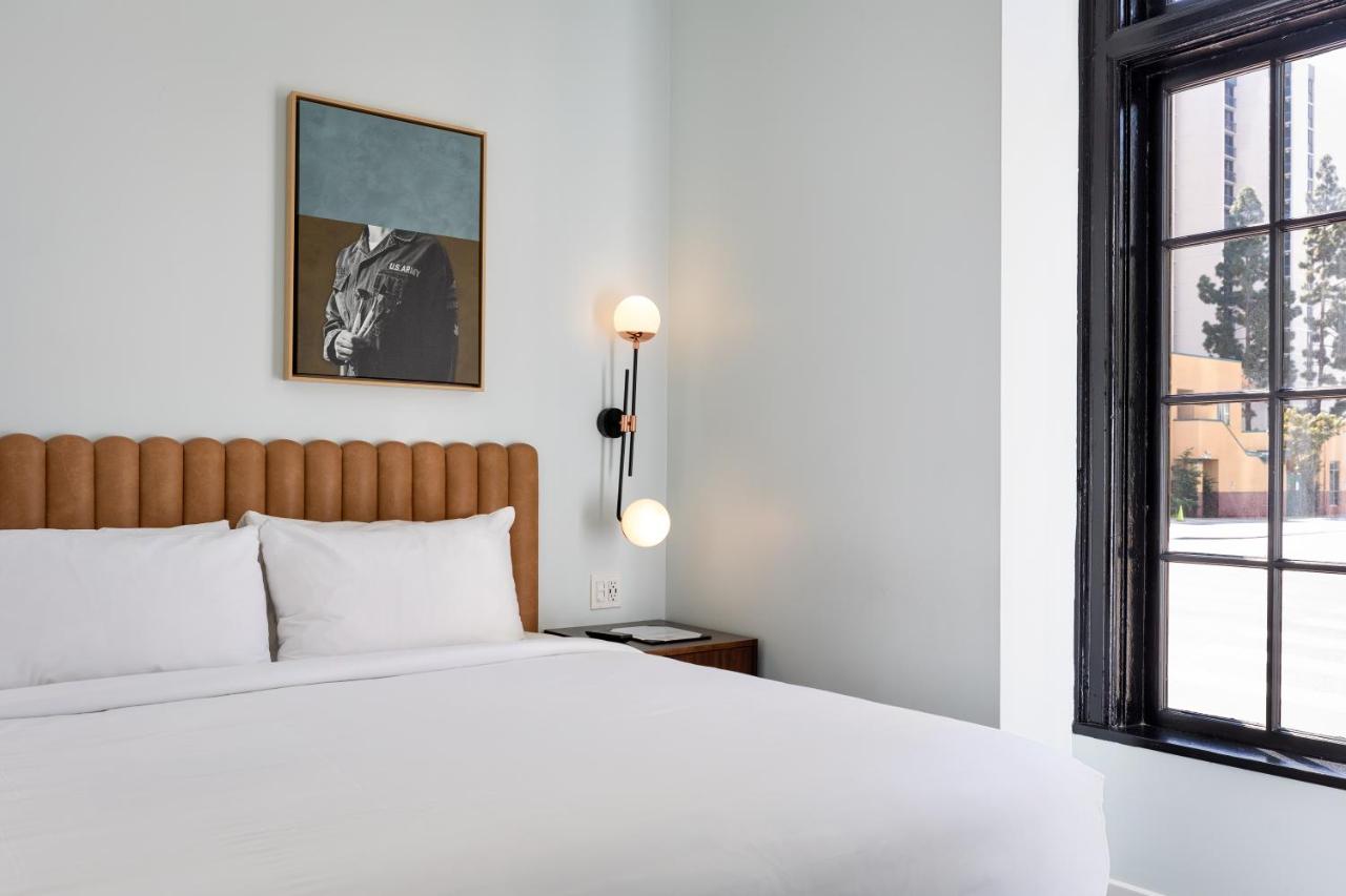 Artisan, Guest room, 1 King at The Guild Hotel, San Diego Downtown, a Marriott Tribute Portfolio Hotel