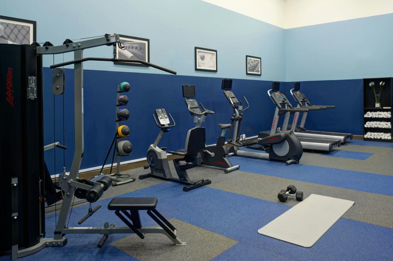 | Four Points by Sheraton Detroit Novi