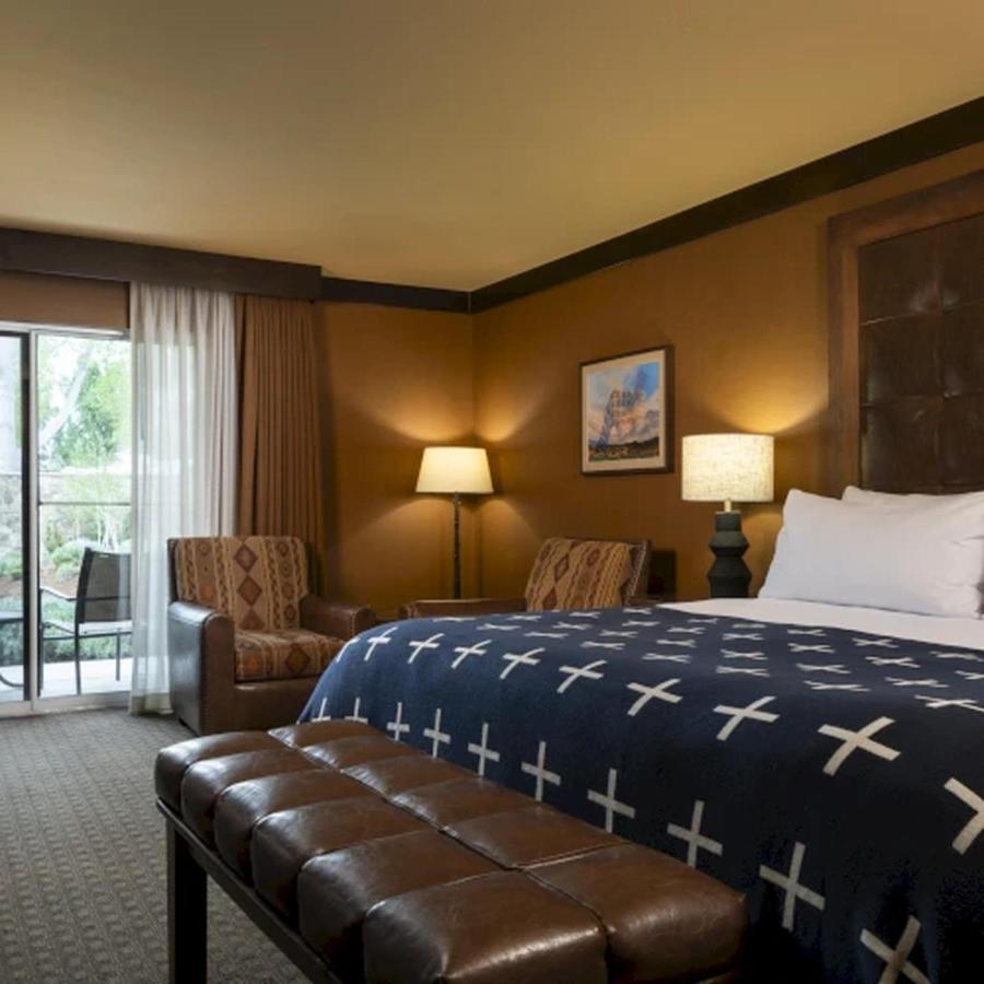 | Creekside Inn - Bishop