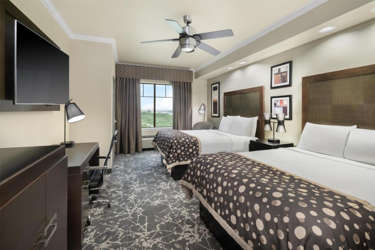 | Best Western Premier Crown Chase Inn & Suites