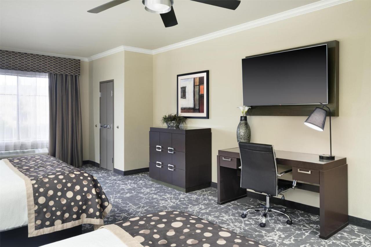  | Best Western Premier Crown Chase Inn & Suites