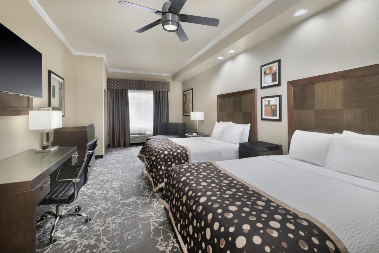 | Best Western Premier Crown Chase Inn & Suites