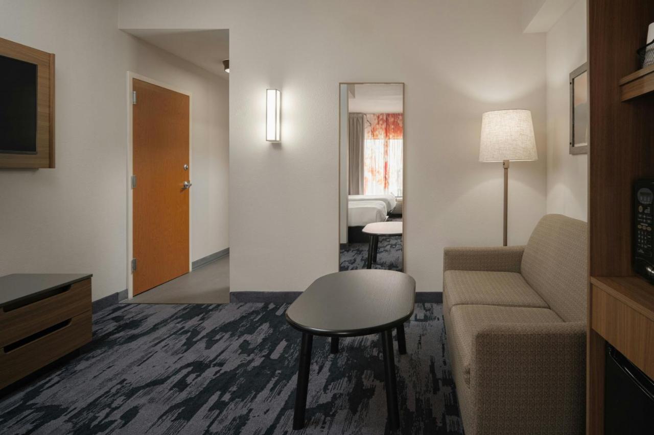 | Fairfield Inn & Suites by Marriott Cleveland