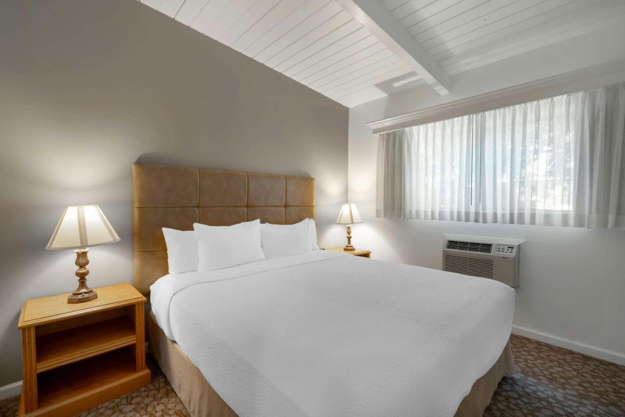 Room #23693600 at Best Western Plus Santa Barbara