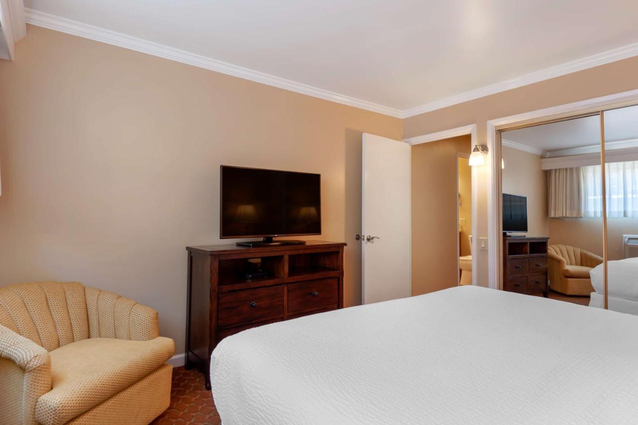 | Best Western Plus Santa Barbara