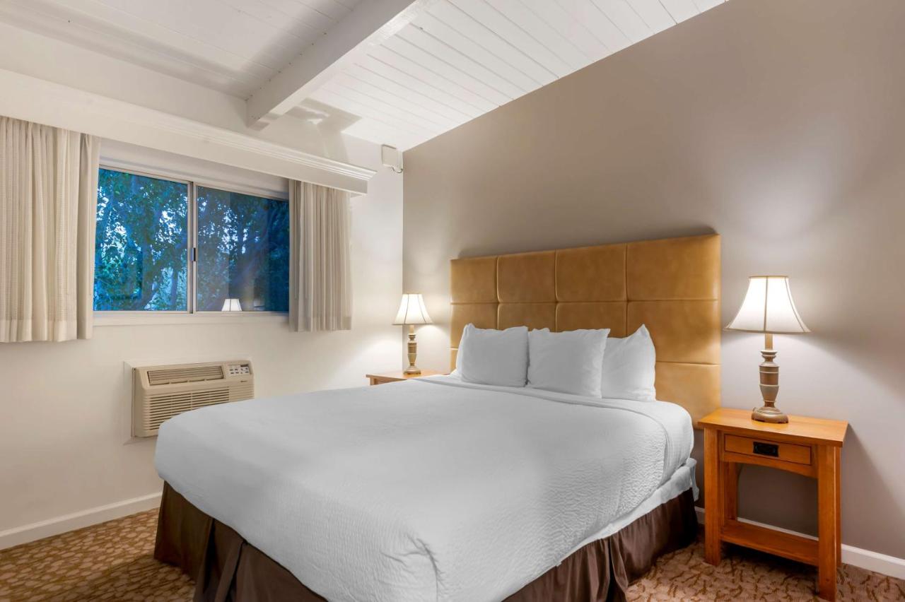 | Best Western Plus Santa Barbara