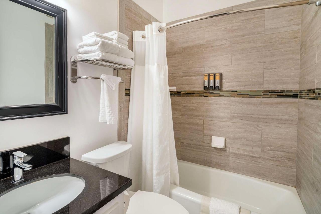 | Best Western Plus Santa Barbara