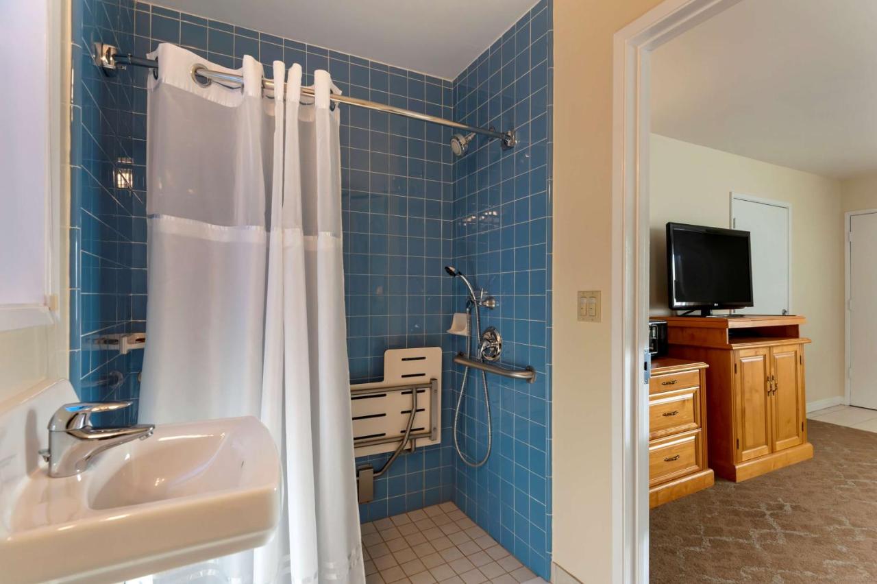 | Best Western Plus Santa Barbara