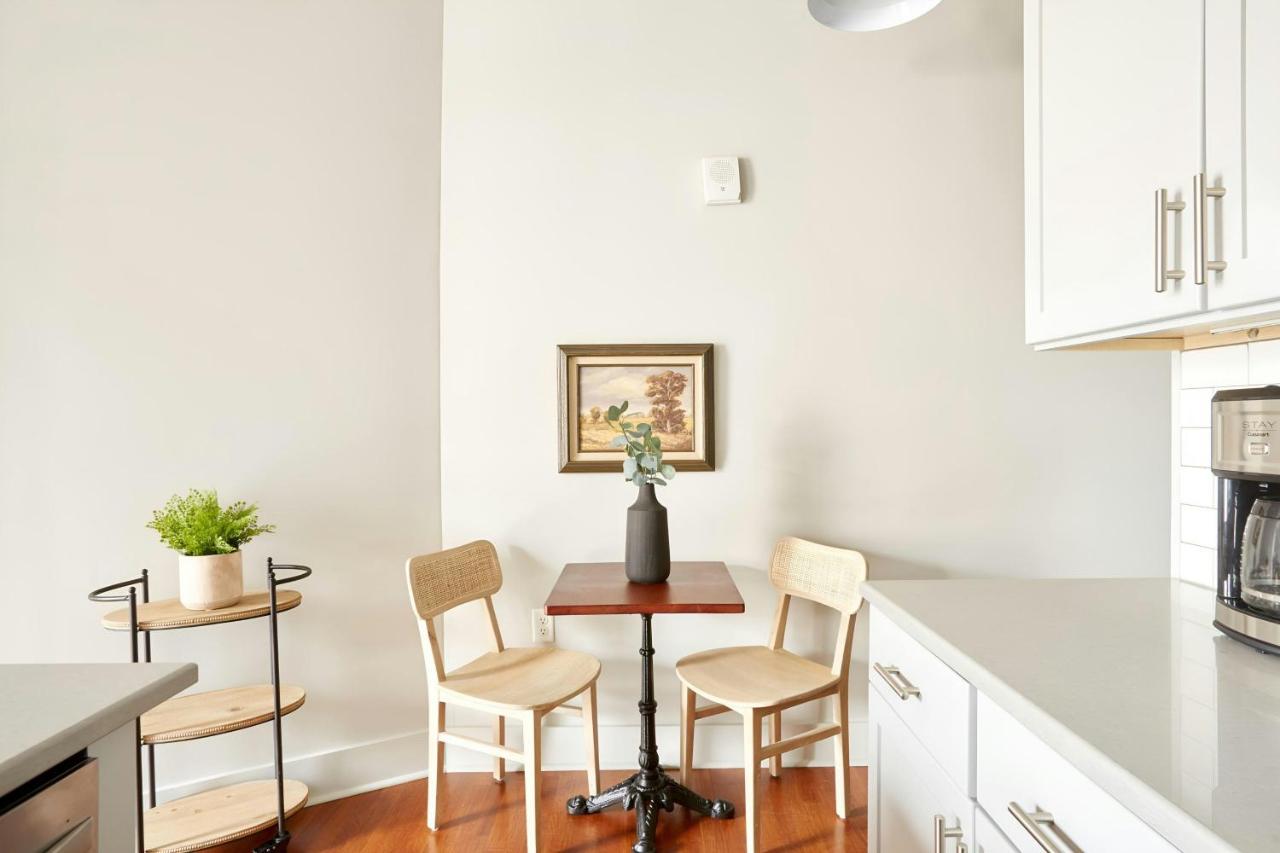 One-Bedroom Suite at Sonder The Broughton