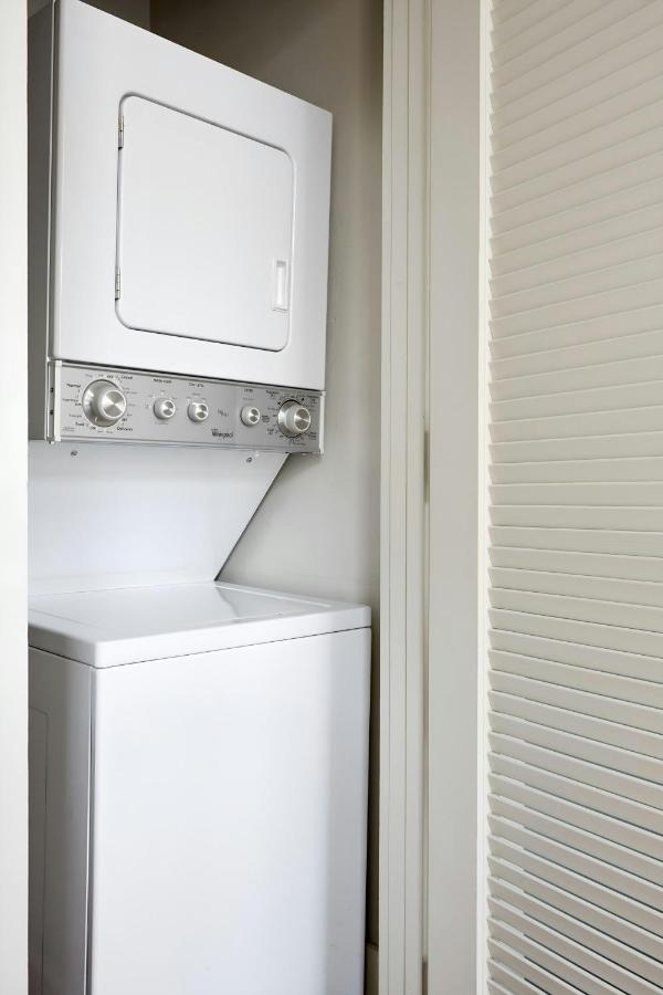 Deluxe Studio at Sonder The Broughton