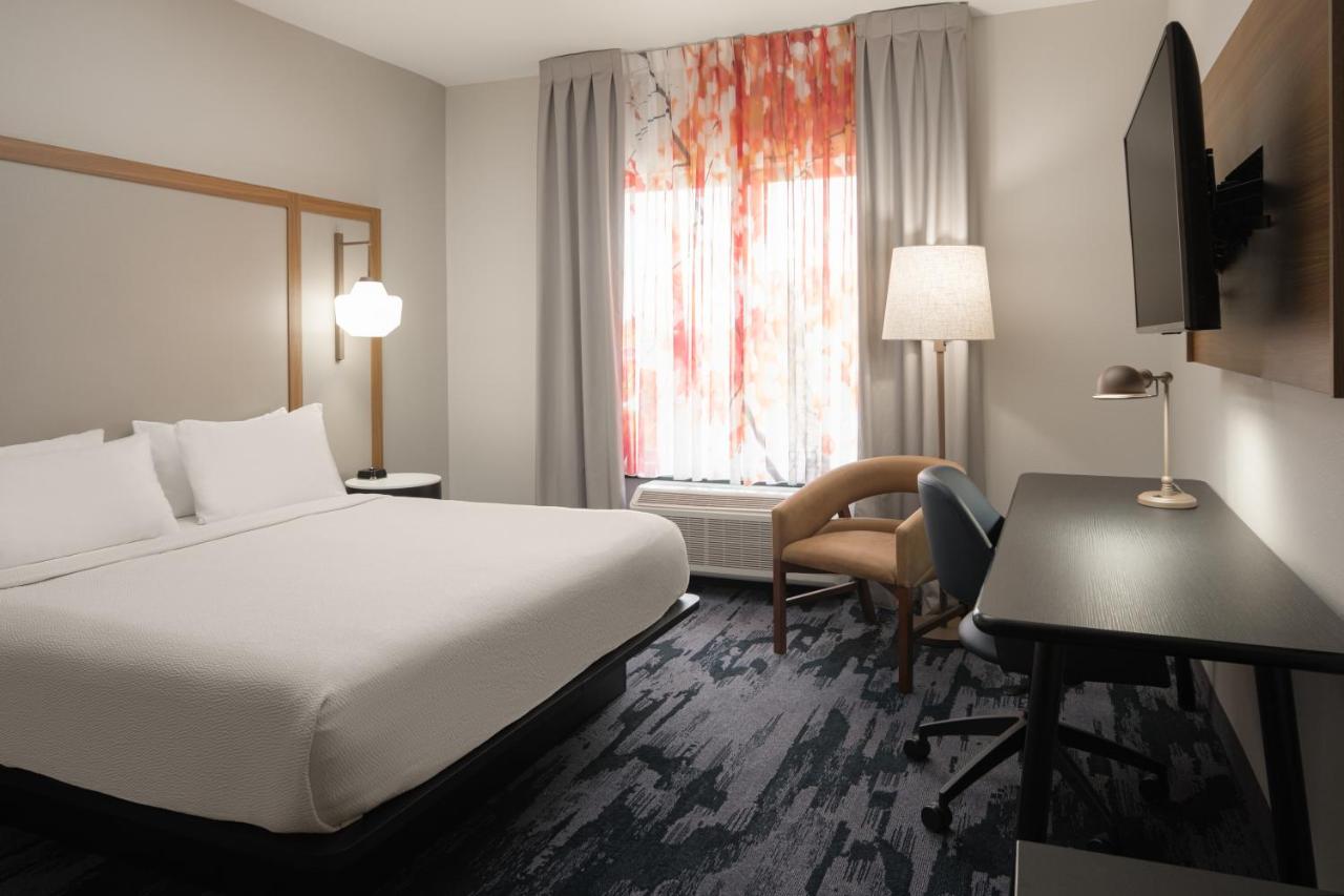 | Fairfield Inn & Suites by Marriott Cleveland