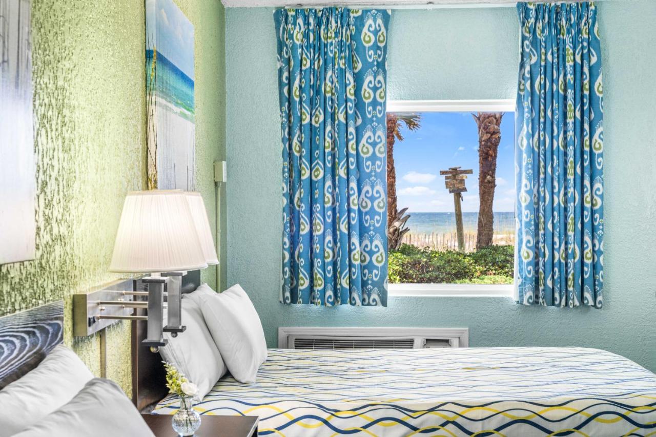 Standard Double Room with Patio - Gulf Side at Boardwalk Beach Hotel