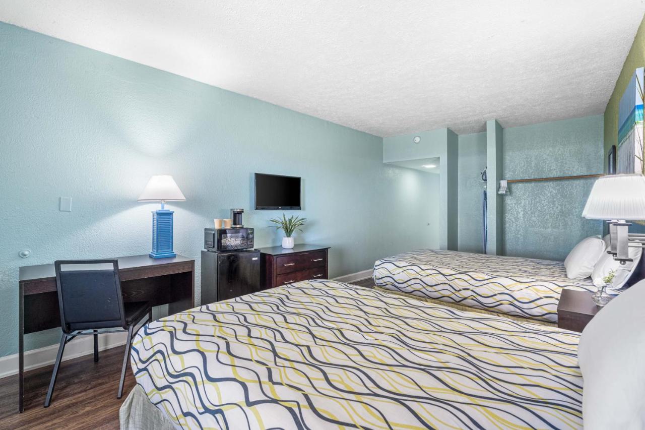 Standard Double Room with Patio - Gulf Side at Boardwalk Beach Hotel
