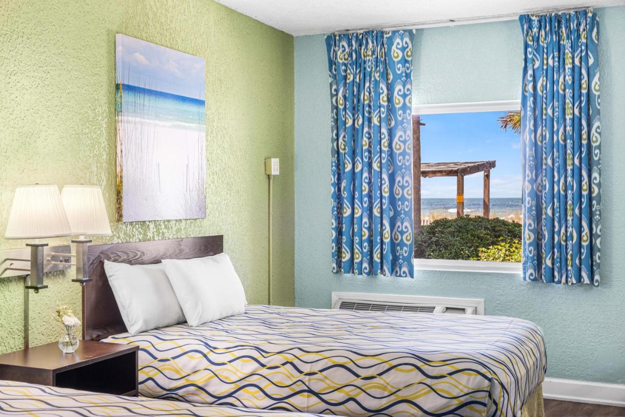 Standard Double Room with Patio - Gulf Side at Boardwalk Beach Hotel