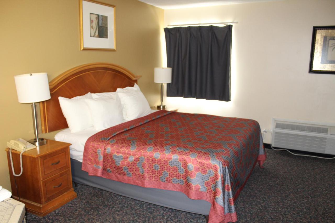 | American Inn and Suites Ionia