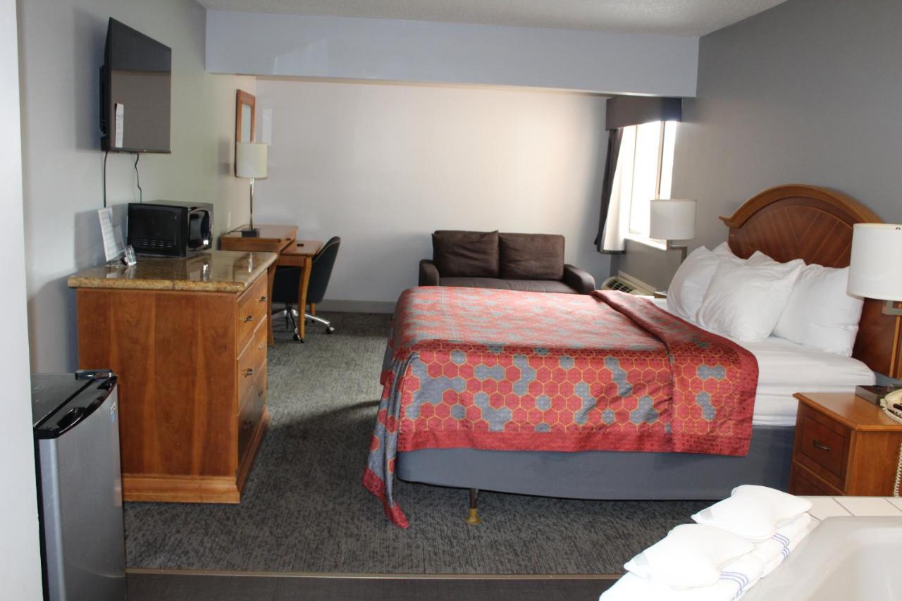 | American Inn and Suites Ionia