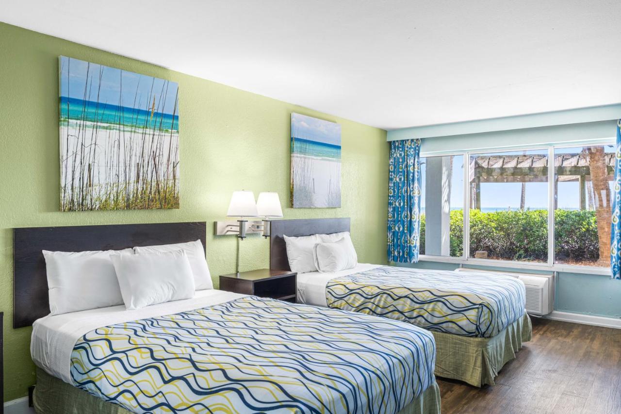 Standard Double Room with Balcony - Gulf Side at Boardwalk Beach Hotel