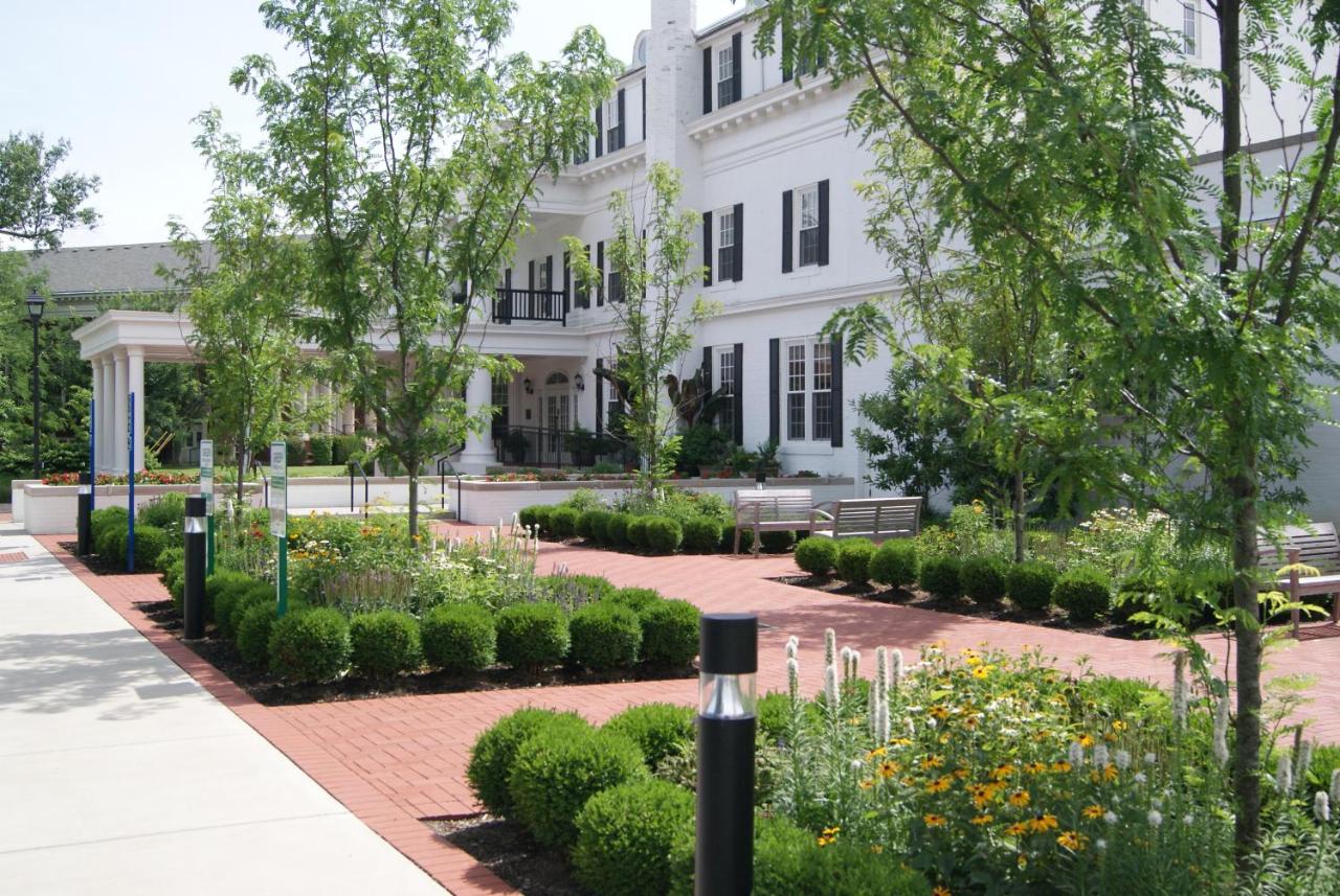 | Historic Boone Tavern