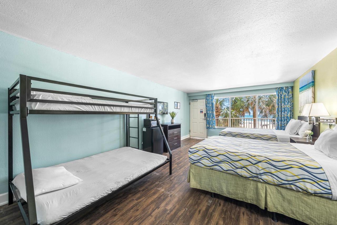 Double Room with Futon Bed - Gulf Side at Boardwalk Beach Hotel